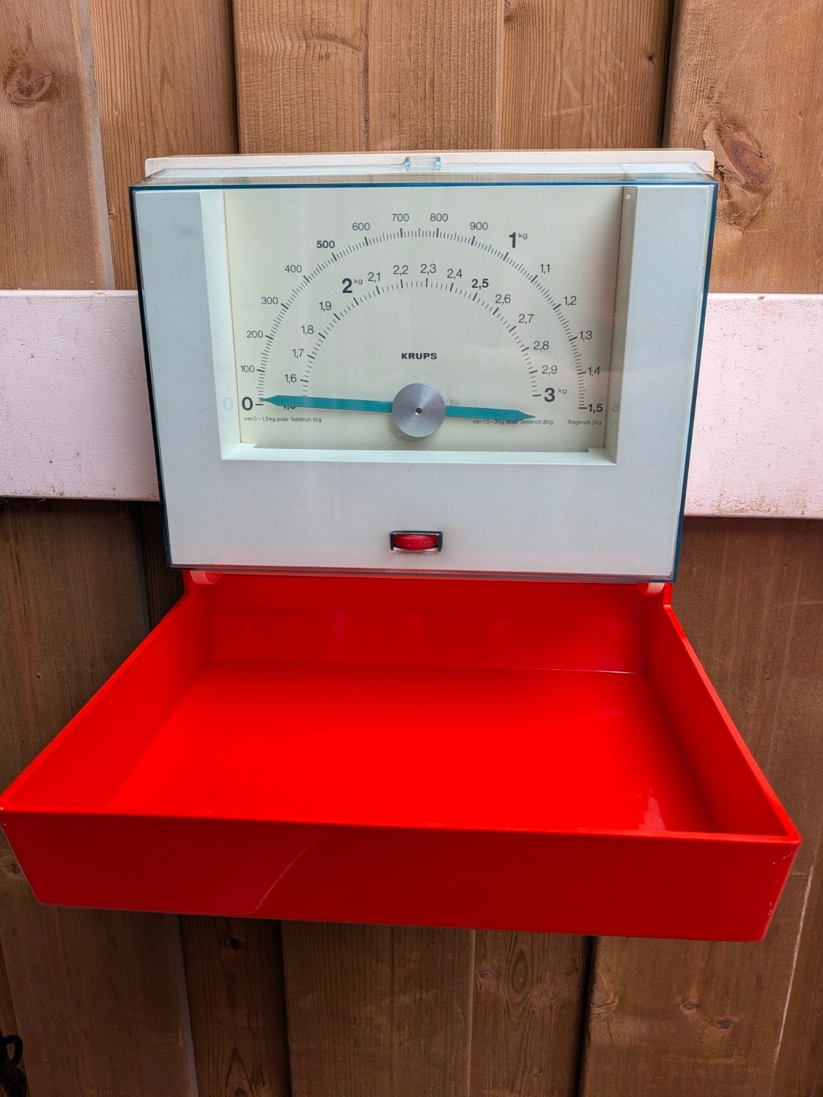 Vintage Krups Keukenweegschaal Wand - Rood/Wit - Analoog, Ophalen, Keukenweegschaal, Gebruikt, Minder dan 10 kg