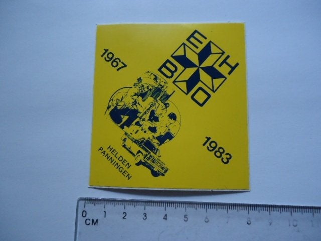 sticker 1983 EHBO Helden Panningen Ambulance Amerikaan car, Verzamelen, Verzenden, Zo goed als nieuw