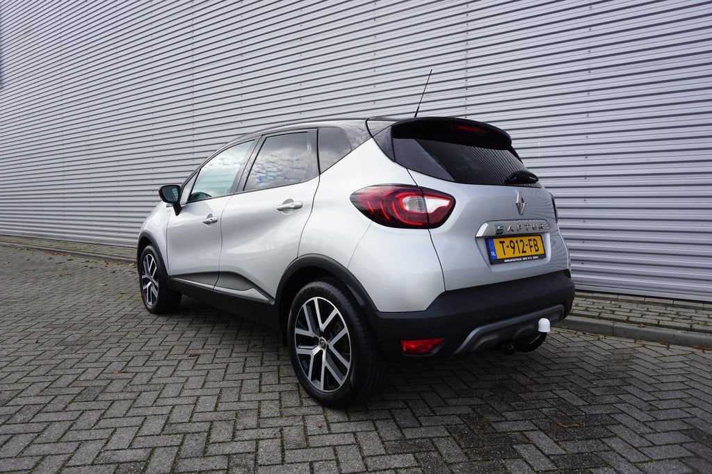 Renault Captur 1.3 TCe Version S AUTOMAAT - Airco / Navi / C, Auto's, Renault, Gebruikt, Euro 6, 4 cilinders, 150 pk