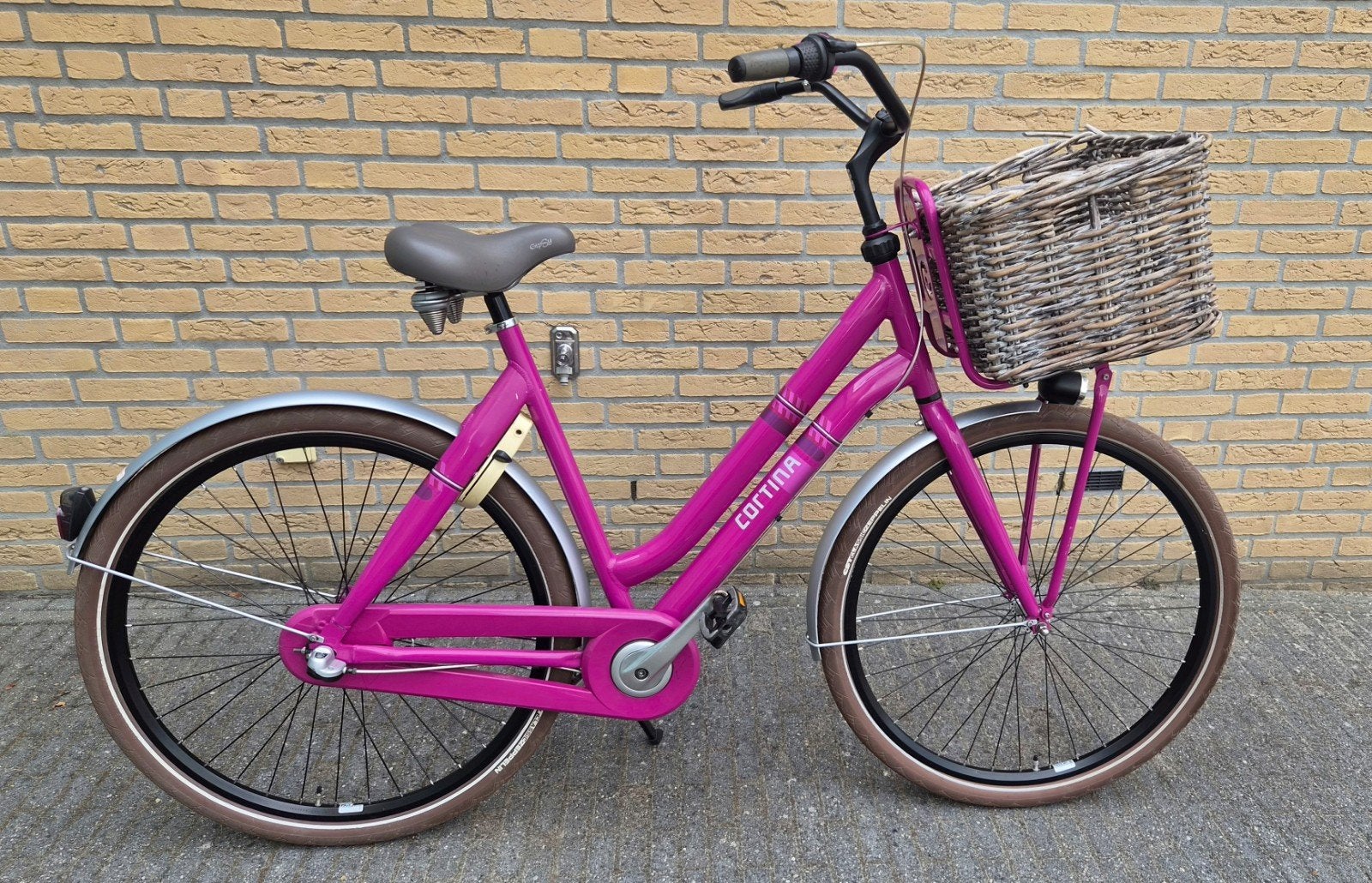 Cortina crush Omafiets 28 inch met 3 versnellingen en mandje, Ophalen, Terugtraprem, Versnellingen, 56 cm of meer