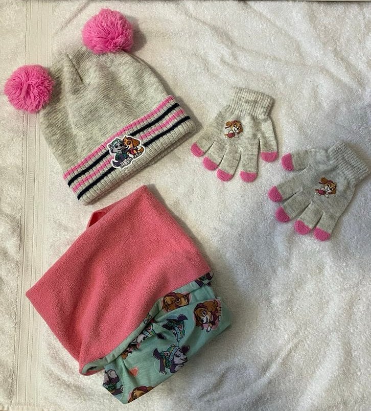 Paw Patrol Skye & Everest muts, coolsjaal handschoenen set, Ophalen of Verzenden, Zo goed als nieuw, Meisje, Setje