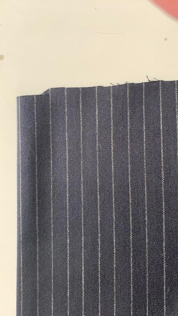 2x lap stof donkerblauw krijtstreep lengterichting 104x145, Blauw, 120 cm of meer, Nieuw, Ophalen of Verzenden