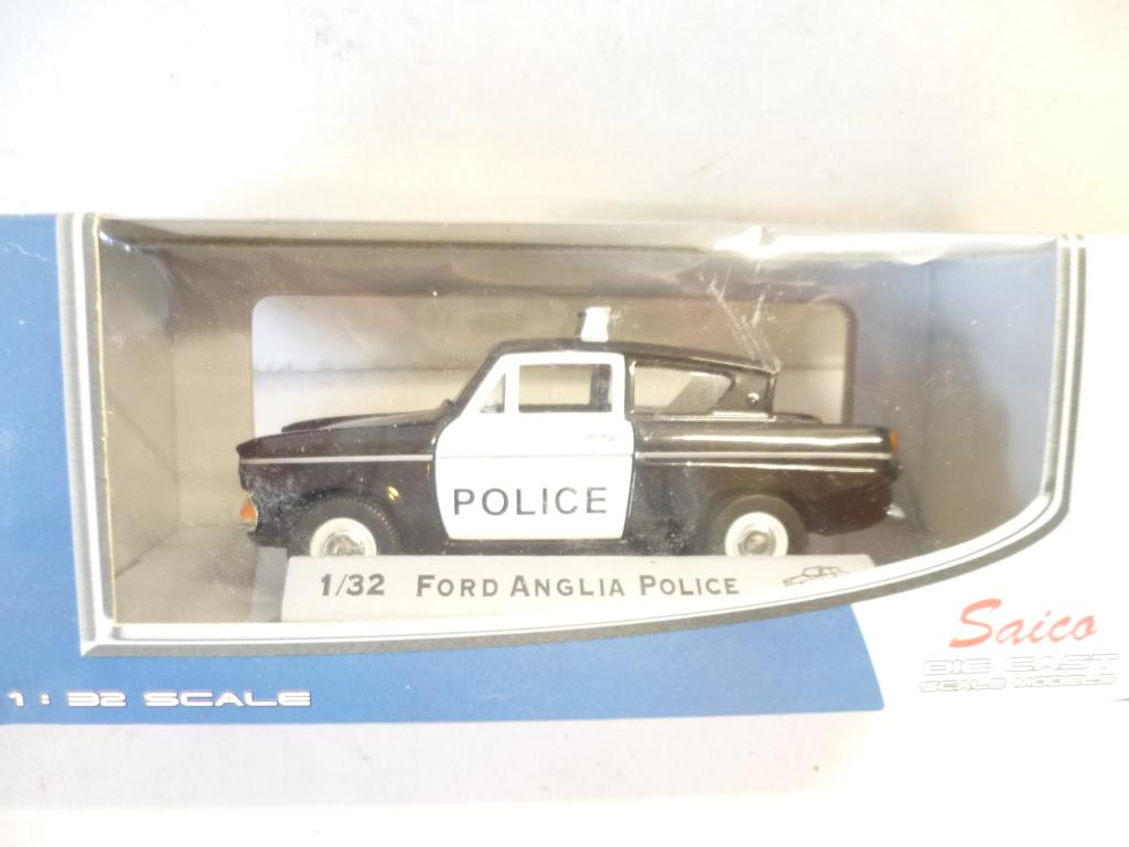 Saico Scale Models Ford Anglia Police  in doos 1:32 auto, Ophalen of Verzenden, Nieuw, Auto, Overige merken