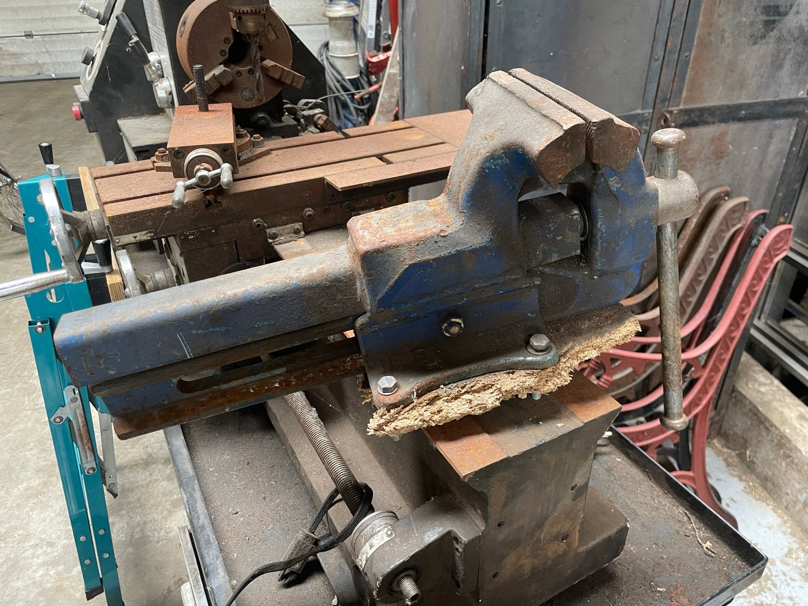 Heuer front bankschroef 14 cm bekbreedte, Ophalen, Gebruikt