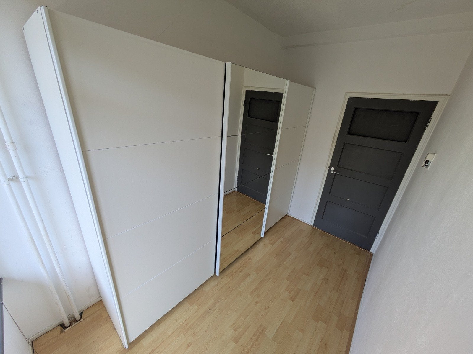 Ruime garderobekast met schuifdeuren h210 b270 d50, Huis en Inrichting, Kasten | Kledingkasten, Ophalen, Gebruikt, 200 cm of meer