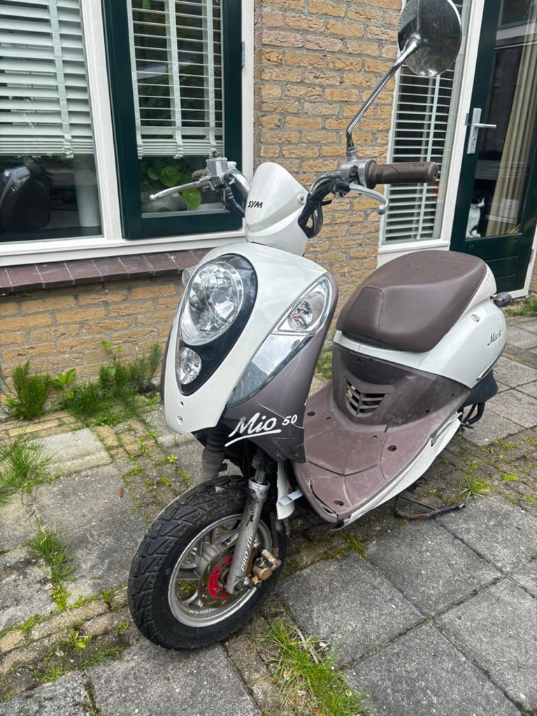 Sym mio 50cc, Fietsen en Brommers, Scooters | SYM, Gebruikt, Mio, Benzine, Ophalen