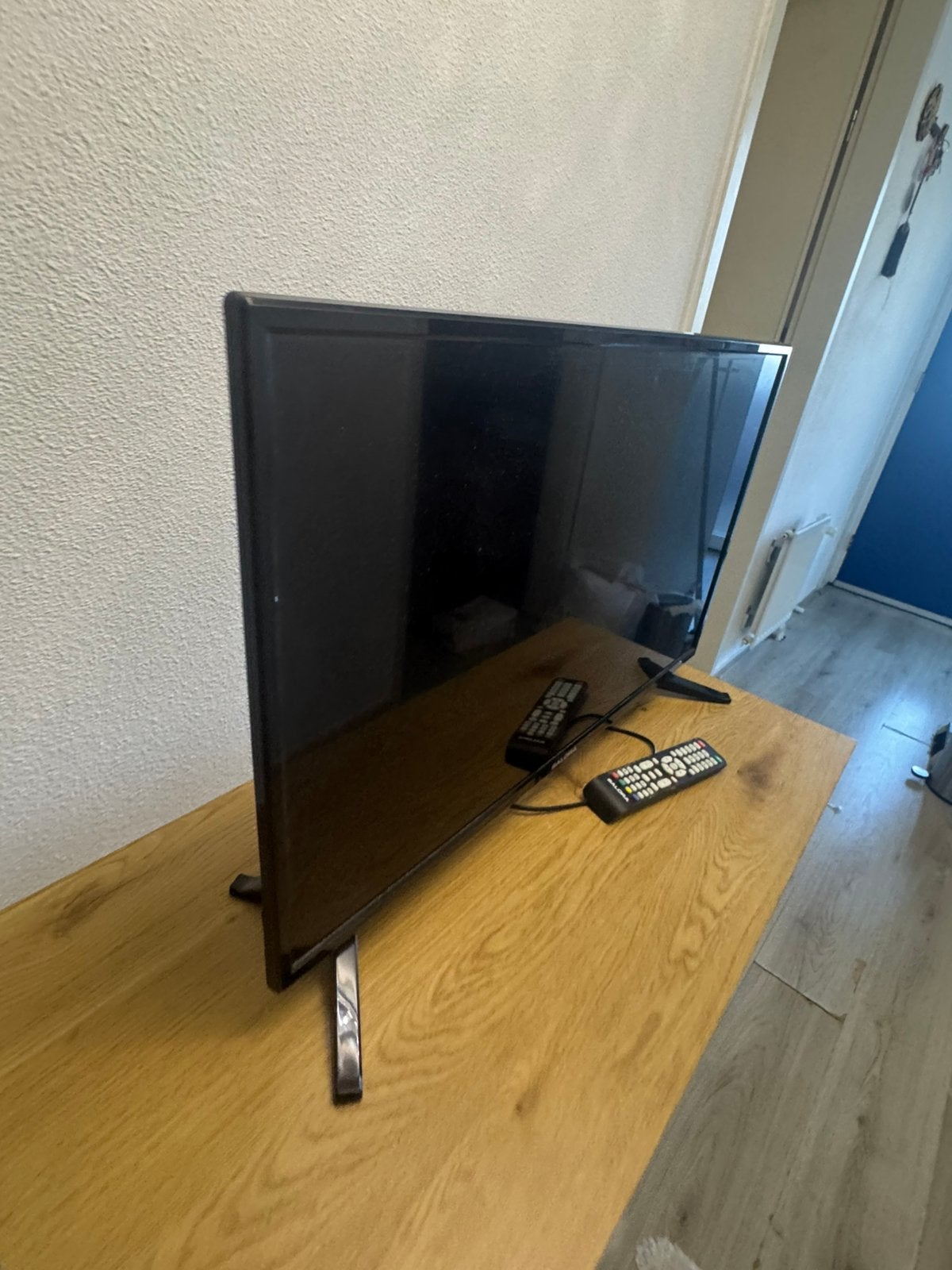 Tv Salora 32” inch, Ophalen of Verzenden, Zo goed als nieuw, Zwart