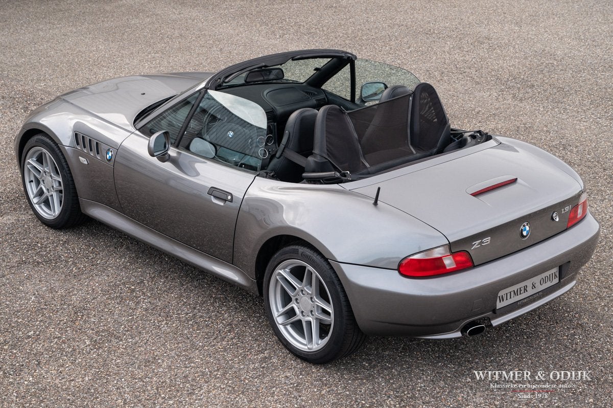 BMW Z3 Roadster 1.9i 73.000km NL-auto (bj 2002), Dealer onderhouden, Gebruikt, Zwart, Cabriolet