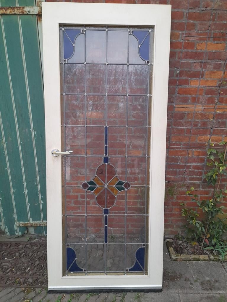 Opdekdeur 82x201.5 rechts met glas in lood, Doe-het-zelf en Verbouw, Kozijnen en Schuifpuien, Ophalen, Hout, 75 tot 150 cm, Deurkozijn