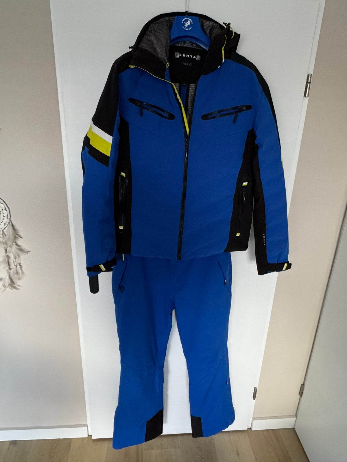 Luhta complete ski outfit, Ophalen of Verzenden, Zo goed als nieuw, Maat 52/54 (L), Pak