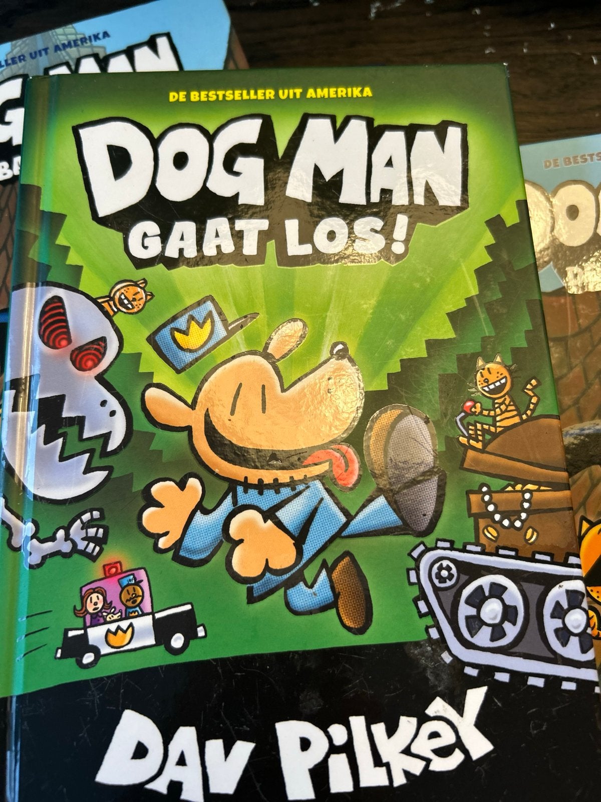 Dog Man Gaat Los! - Dav Pilkey (Bestseller uit Amerika), Ophalen of Verzenden, Zo goed als nieuw, Fictie algemeen