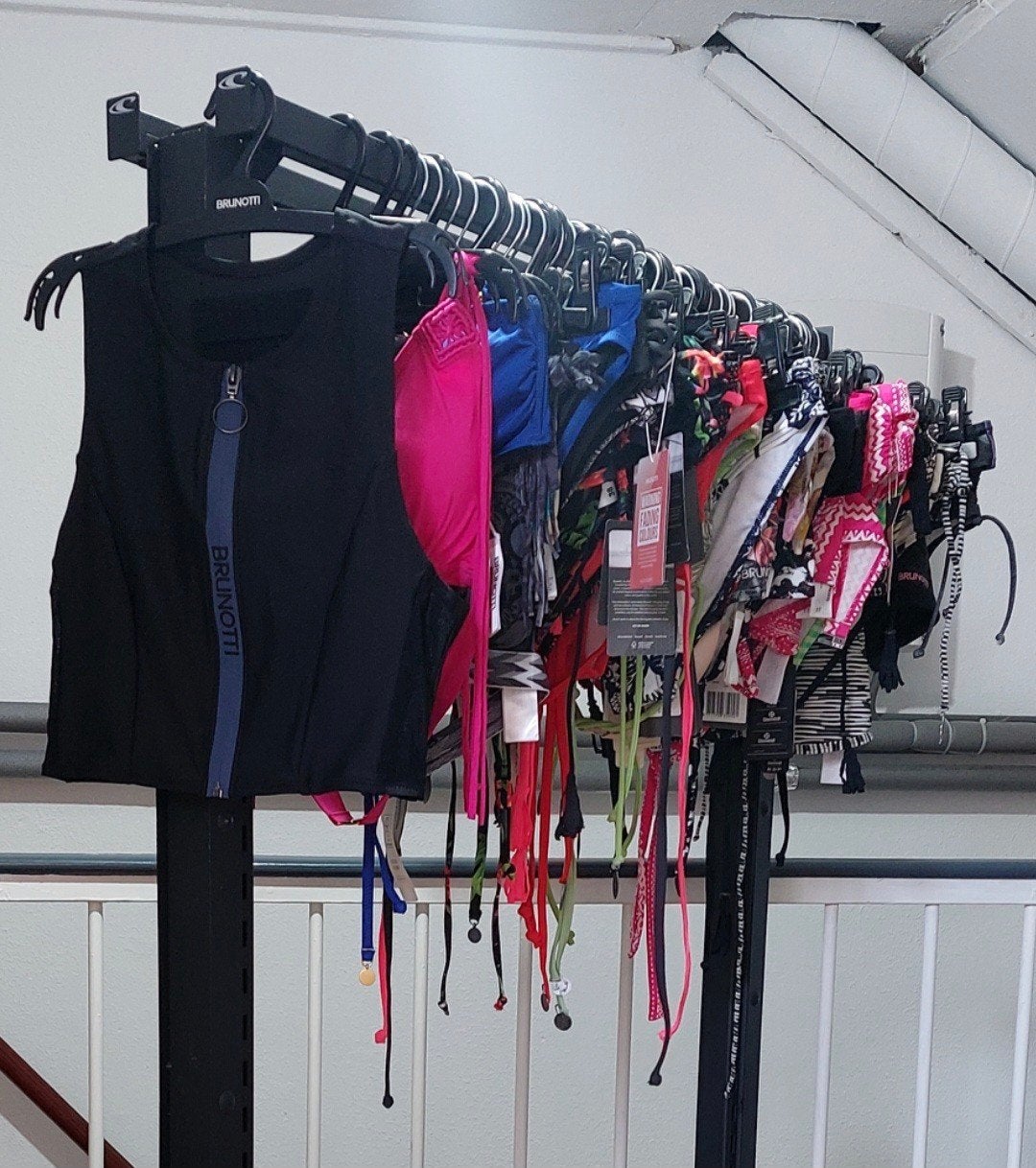 Partij Merkkleding verkopen! Diverse
Bikinitop of Bikinislip, Ophalen of Verzenden, Nieuw