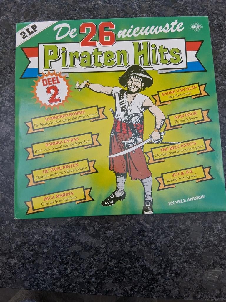 De 26 Nieuwste Piraten Hits Deel 2 - Dubbel LP, Gebruikt, Complilatie, 1980 - 1989, Ophalen of Verzenden