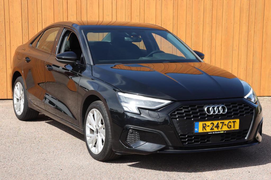 Audi A3 Limousine 30 TFSI Advanced edition orgNL sportstoele, 12 maanden, Stof, Gebruikt, Origineel Nederlands