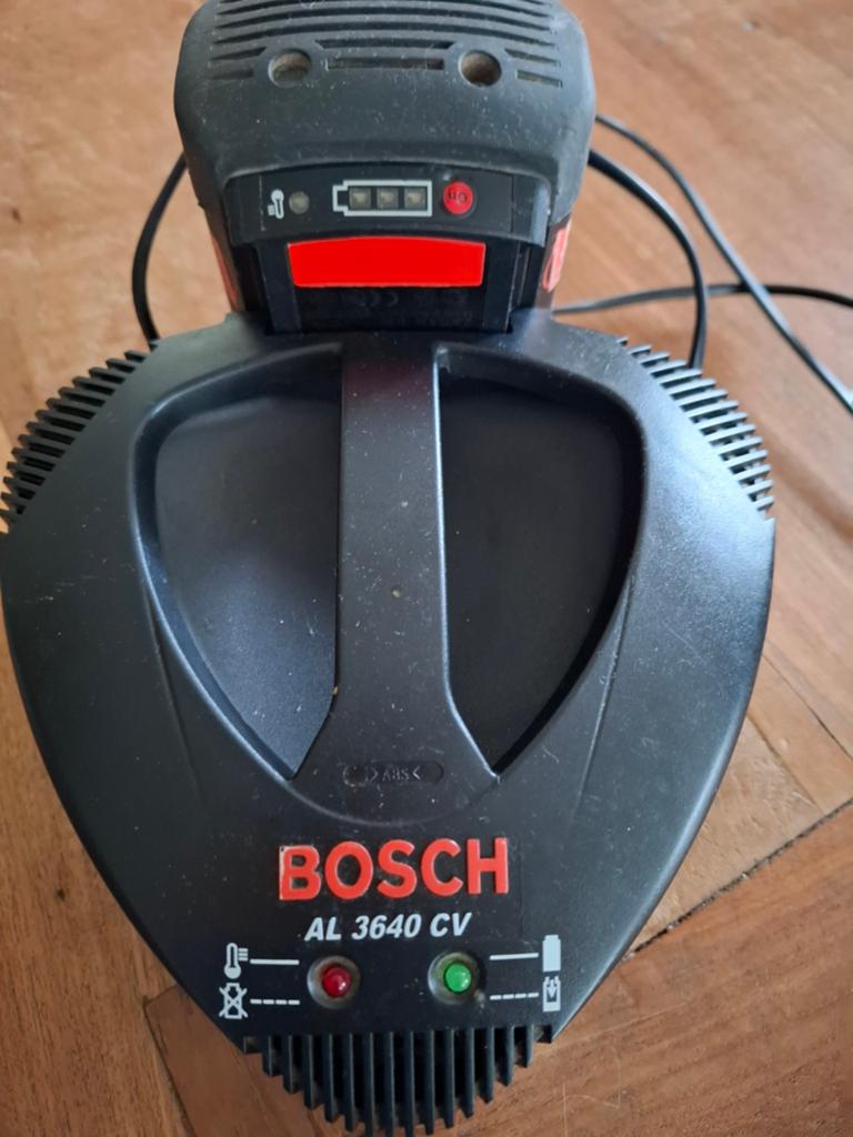 Bosch sneloplader 36 volt, Ophalen of Verzenden
