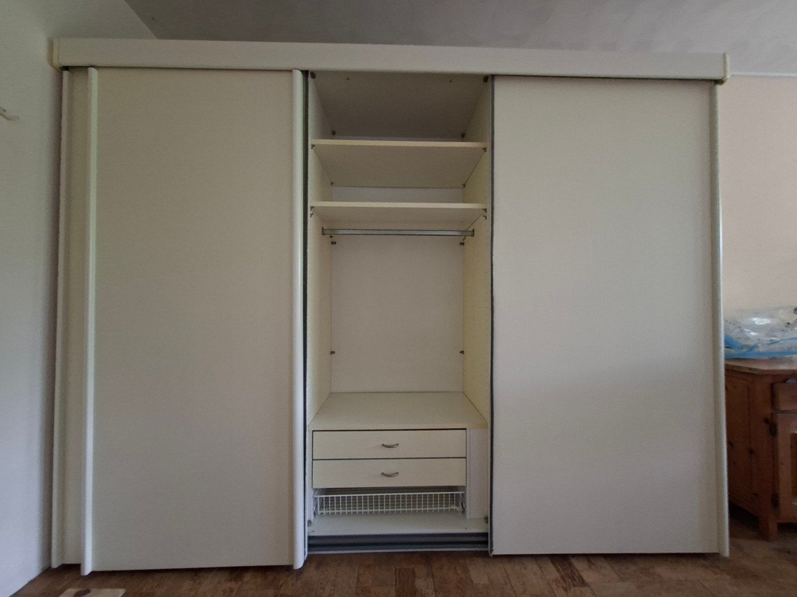 Grote schuifdeurkast met hang- en leggedeelte, Huis en Inrichting, Kasten | Kledingkasten, Ophalen, Gebruikt, 200 cm of meer, 200 cm of meer