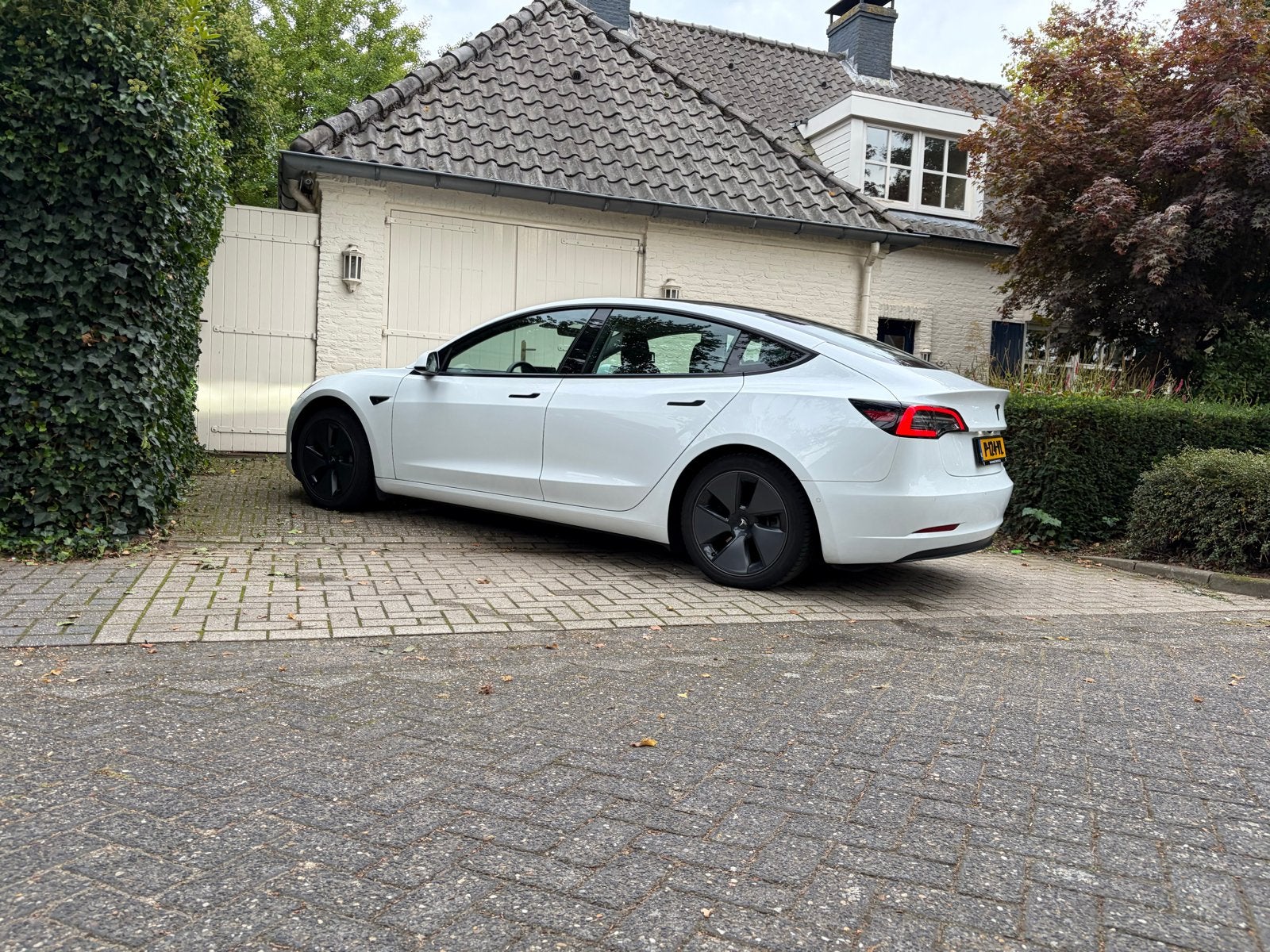 Foto 5 van Tesla Model 3 RDW / LFP batterij / 78.000 km