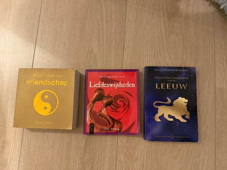 Boeken over vriendschap, liefde en sterrenbeelden, Boeken, Ophalen of Verzenden, Gelezen, Spiritualiteit algemeen, Achtergrond en Informatie