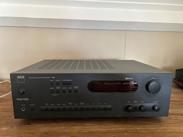 NAD surround sound receiver T750, Ophalen, Zo goed als nieuw, 60 tot 120 watt, Overige merken