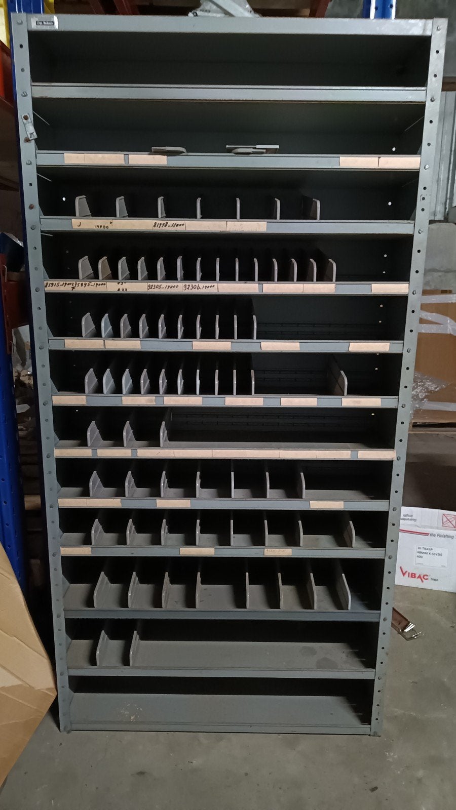Metalen sorteerkast / schottenkast / vakkenkast, Ophalen, Gebruikt