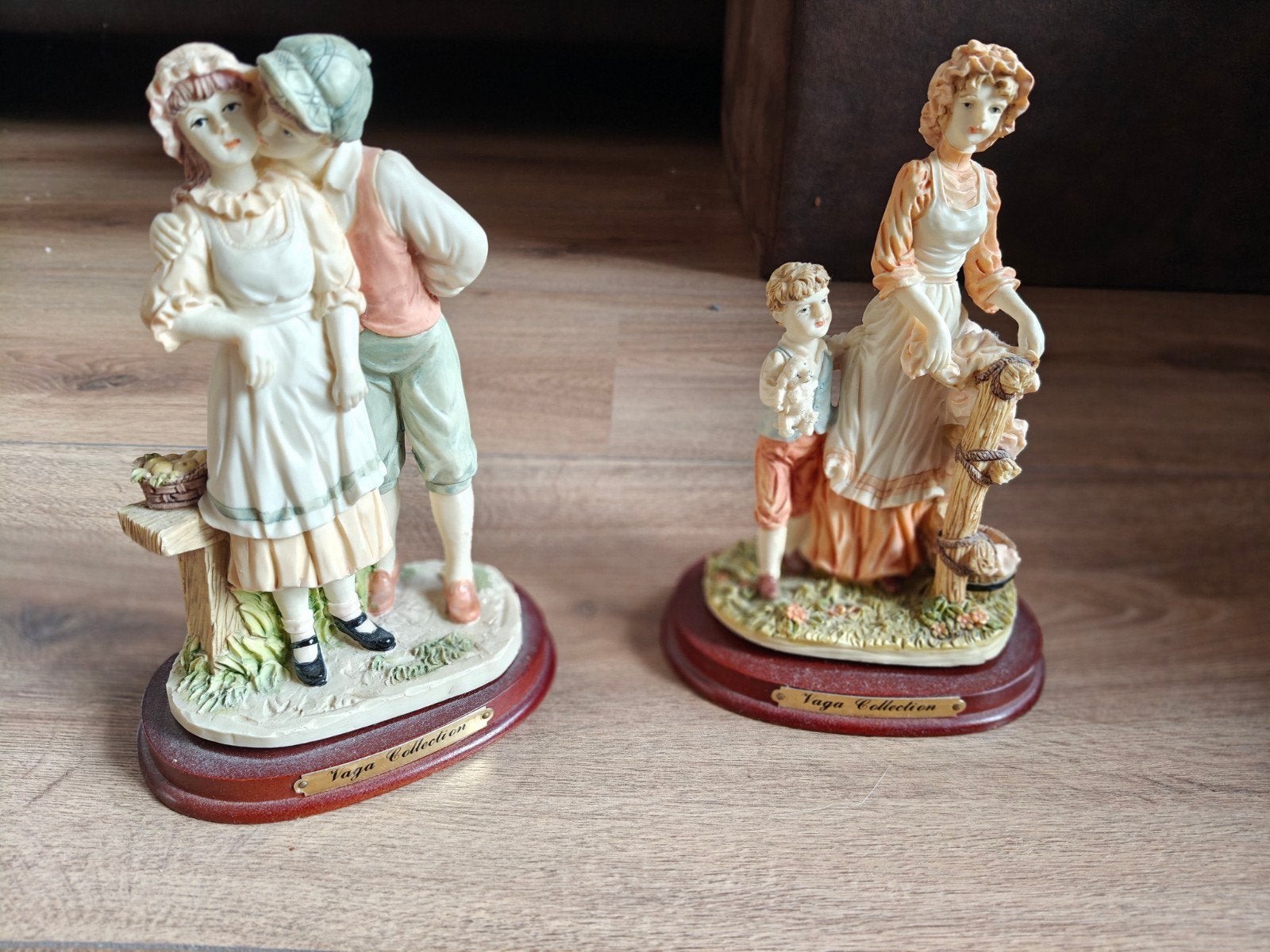 Twee Vaga Collection Beeldjes - Romantisch, Ophalen of Verzenden