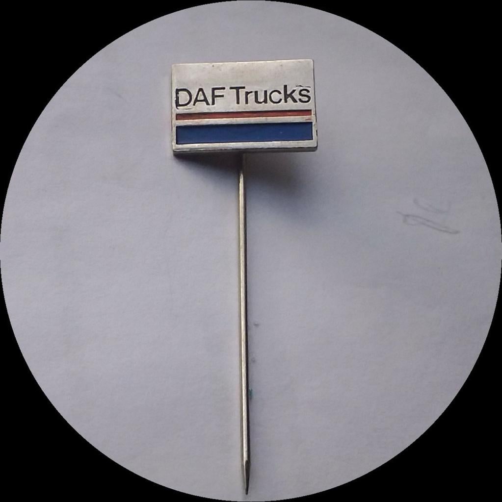 DAF trucks speldje, Verzamelen, Speldjes, Pins en Buttons, Ophalen of Verzenden, Zo goed als nieuw, Transport, Speldje of Pin