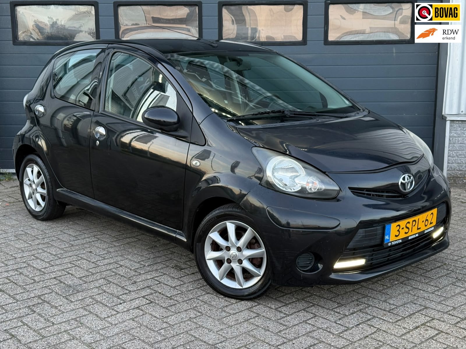 Toyota Aygo 1.0 VVT-i Aspiration Facelift 99DKM! Super nette, Voorwielaandrijving, Euro 5, Gebruikt, 4 stoelen