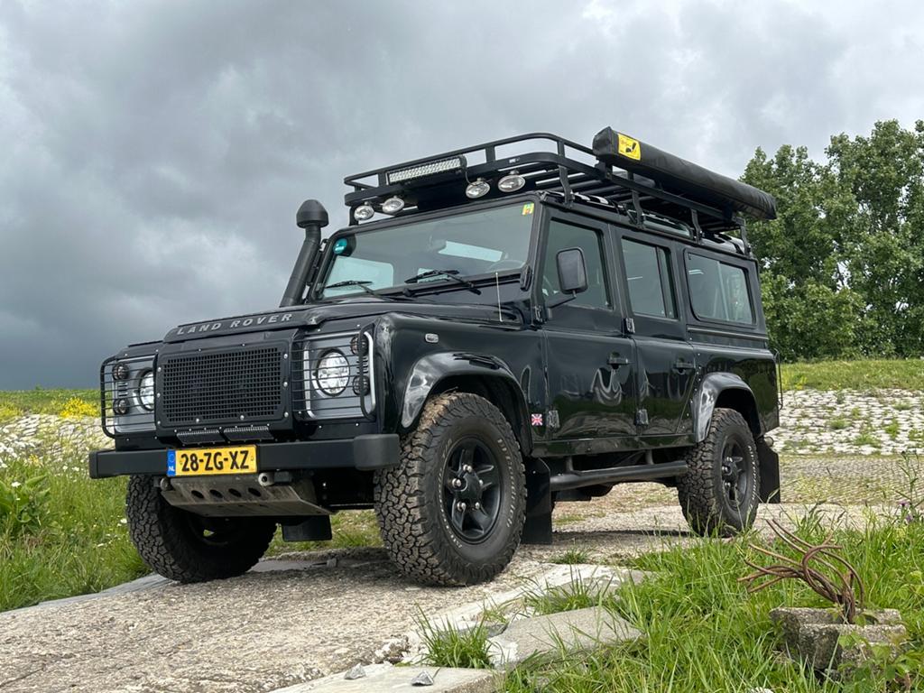 Land Rover Defender 2.4 D. 110 Automaat, Automaat, 1940 kg, 4 cilinders, 241 €/maand