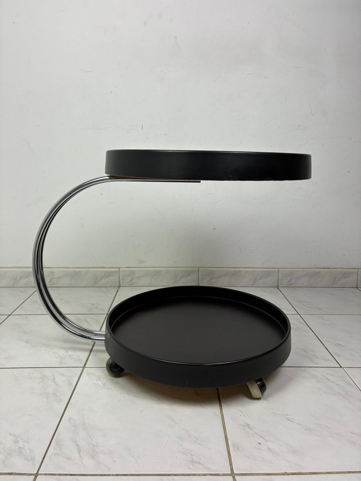 Vintage ronde trolley bijzettafel, Huis en Inrichting, Ophalen, 50 tot 100 cm, 25 tot 50 cm, Kunststof