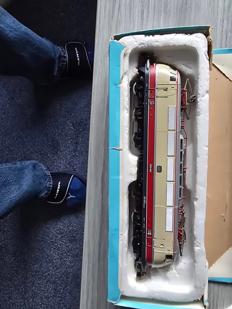 Märklin 3053 DB E-loc 111 068-2 H0 in originele doos, Hobby en Vrije tijd, Modeltreinen | H0, Wisselstroom, Locomotief, Ophalen of Verzenden