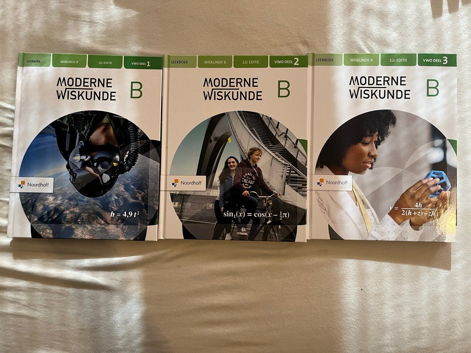 Moderne Wiskunde B 4-5 VWO Boeken - Deel 1, 2 en 3, Ophalen of Verzenden, Beta, Zo goed als nieuw, Overige niveaus