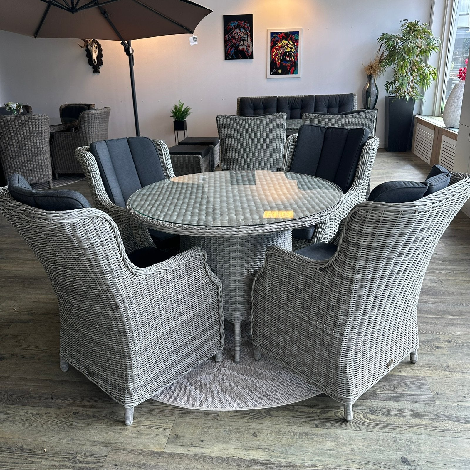 AVH Ronde Wicker Tuinset – 110 cm – 4 stoelen / Goede staat