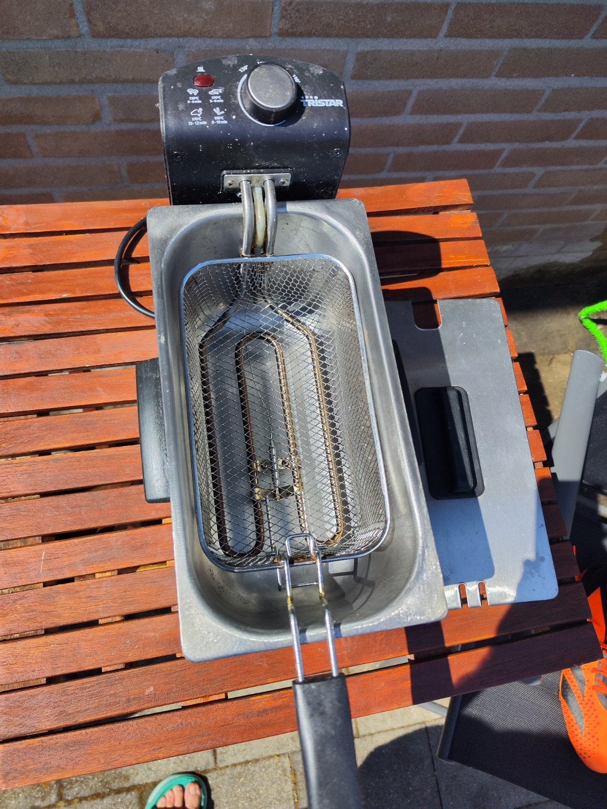 Tristar Friteuse - Gebruikt maar functioneel, Witgoed en Apparatuur, Frituurpannen, 2 tot 3 liter, Ophalen of Verzenden, Gebruikt