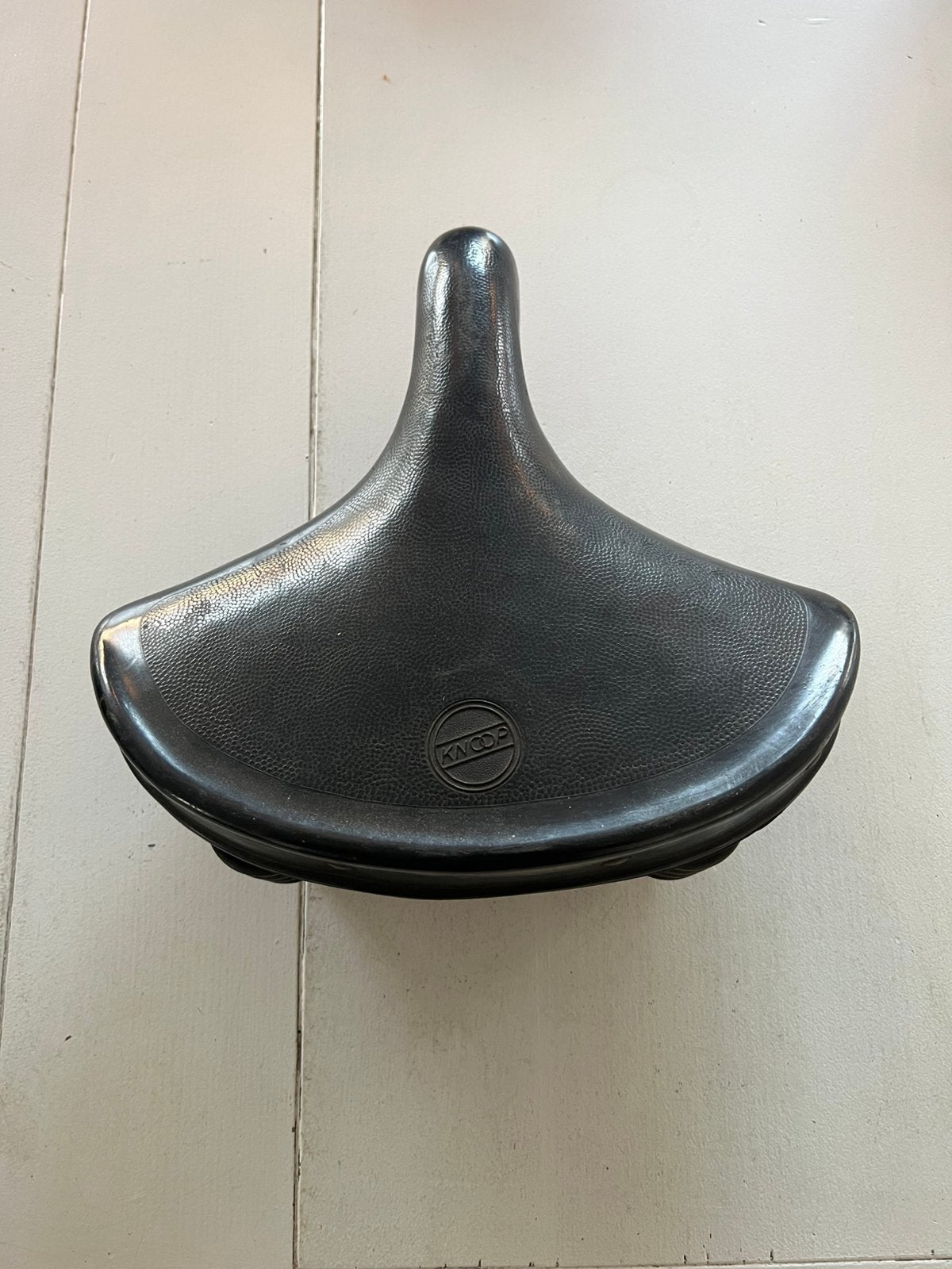 Oldtimer zadel “KNOOP” izgst !, Fietsen en Brommers, Ophalen, Zo goed als nieuw, Zadel, Overige merken