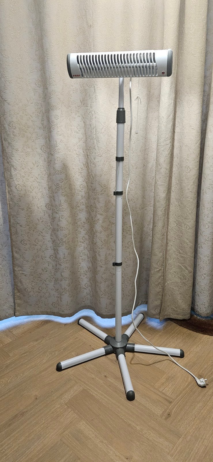 Reer 2-in-1 Warmtestraler met standaard, 500W, Ophalen of Verzenden, Zo goed als nieuw, Lamp
