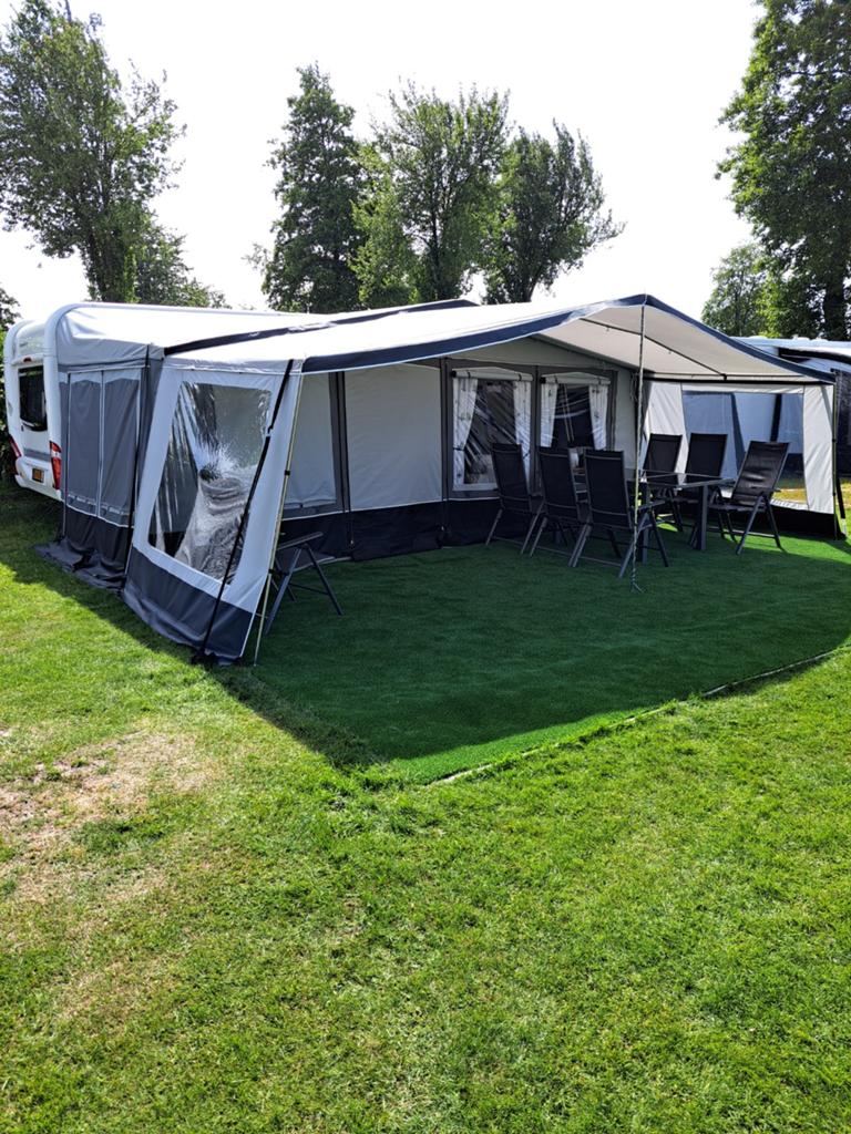 caravan hobby airco, compleet op top plek strandparc Nulde, Rondzit, Hobby, Airco, Frans bed