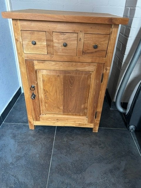Prachtig teak kastje voor tv of als bijzet in je kamer, Ophalen, Zo goed als nieuw