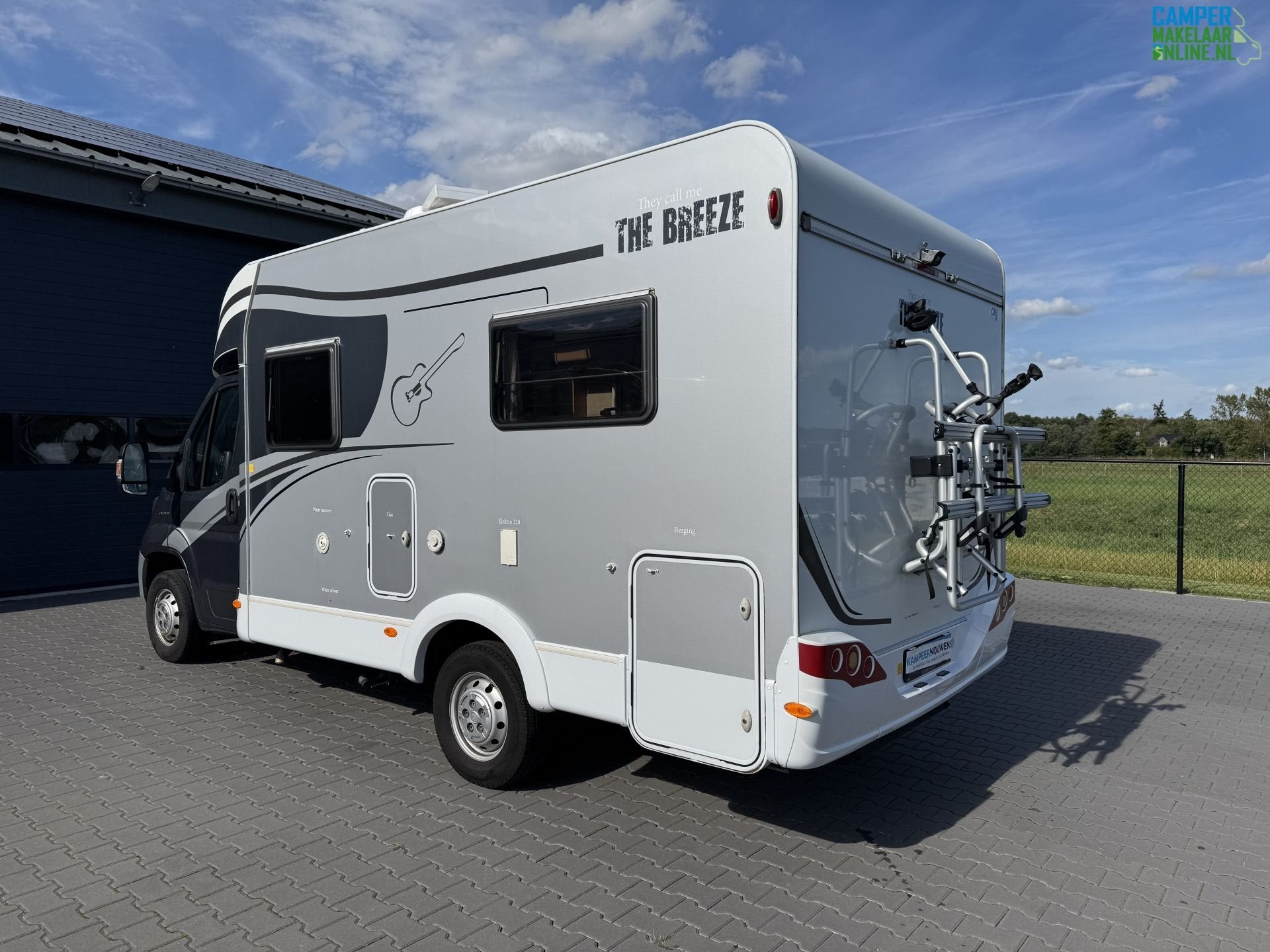Sunlight T-58 | Lengtebed | Bikelift | Netjes onderhouden!, Standaard zit, Sunlight, 6 tot 7 meter, Bedrijf