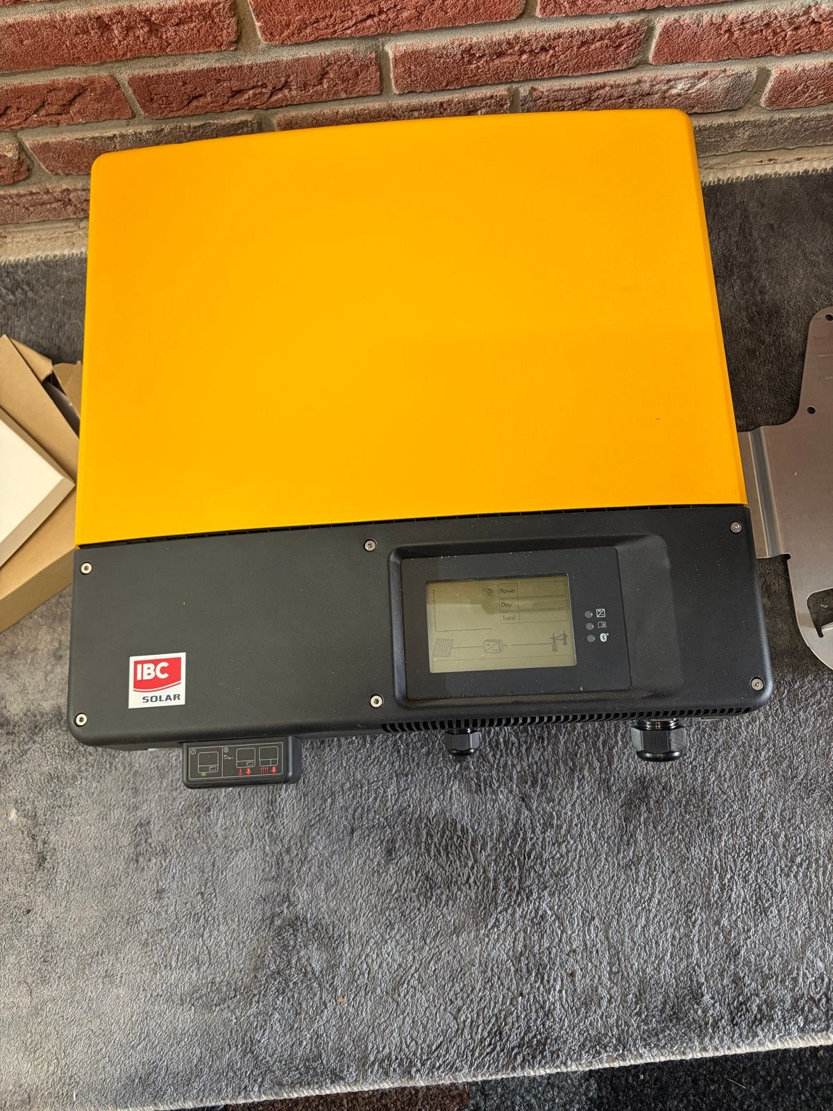 IBC Solar omvormer - Zo goed als nieuw, Doe-het-zelf en Verbouw, Ophalen of Verzenden, Gebruikt, Overige typen