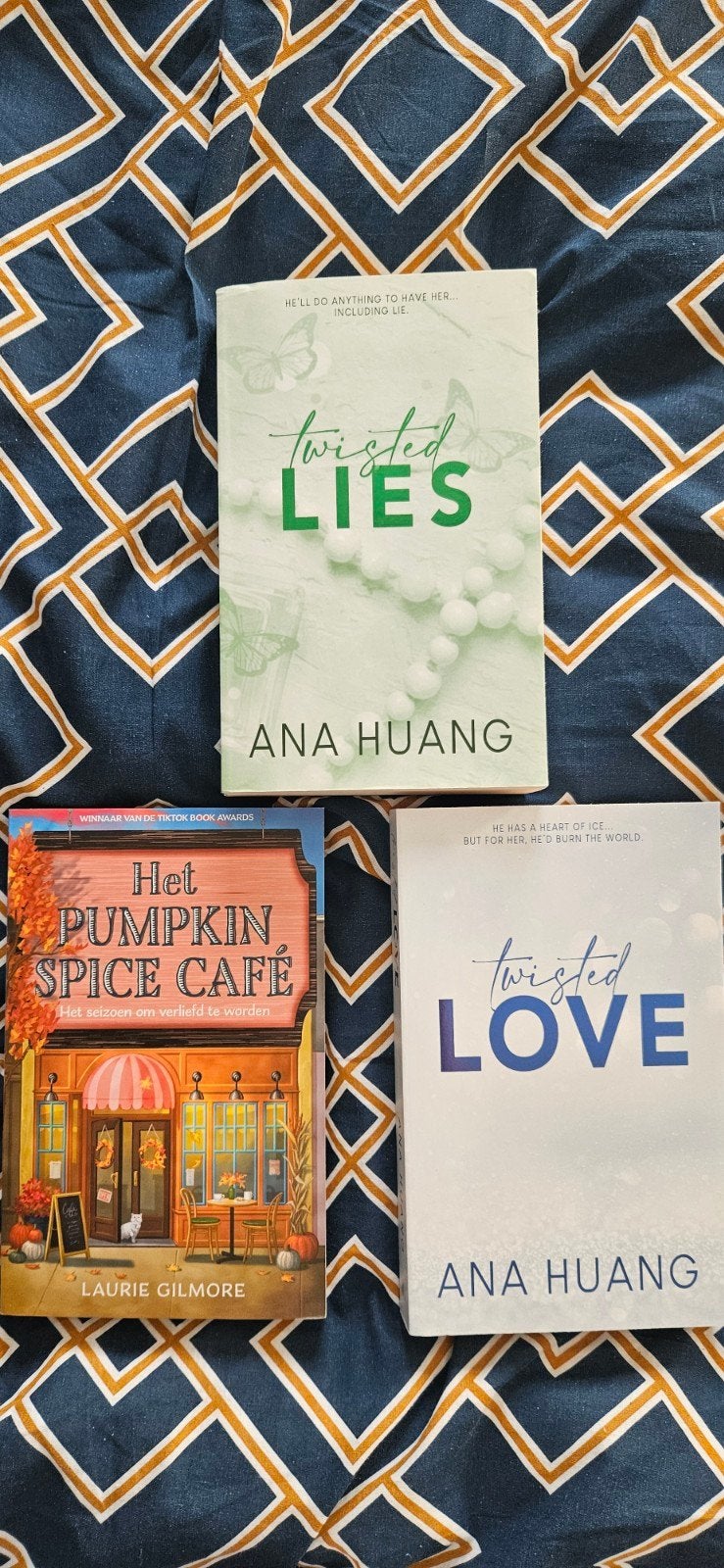 Twisted Love,  Lies en the pumpkin spice café, Boeken, Romans, Ophalen of Verzenden, Zo goed als nieuw