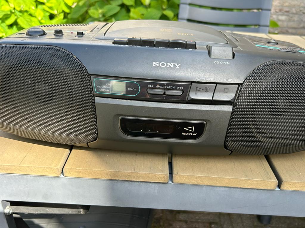 Sony CFD-9 CD Radio Cassette Corder Boombox, Gebruikt, Cassettedeck, Draagbaar, Ophalen of Verzenden