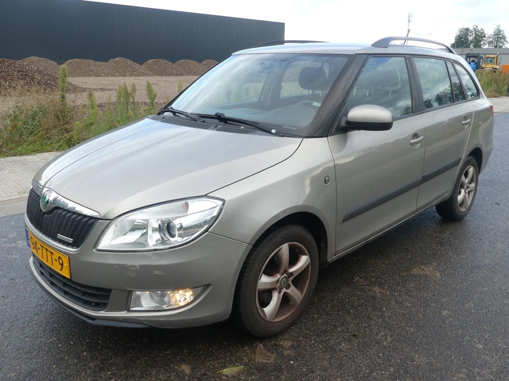 Skoda Fabia Combi 1.2 TDI - Storing DPF Roetfilter - EXPORT, Auto's, Voorwielaandrijving, Euro 5, Beige, Origineel Nederlands