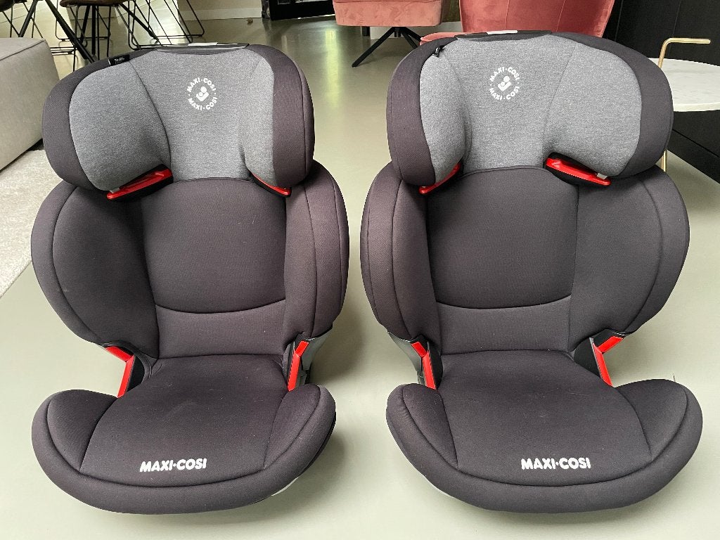 Twee stuks Maxicosi Rodifix Airprotect autostoelen, Kinderen en Baby's, Autostoeltjes, Ophalen, 15 t/m 36 kg, Zo goed als nieuw