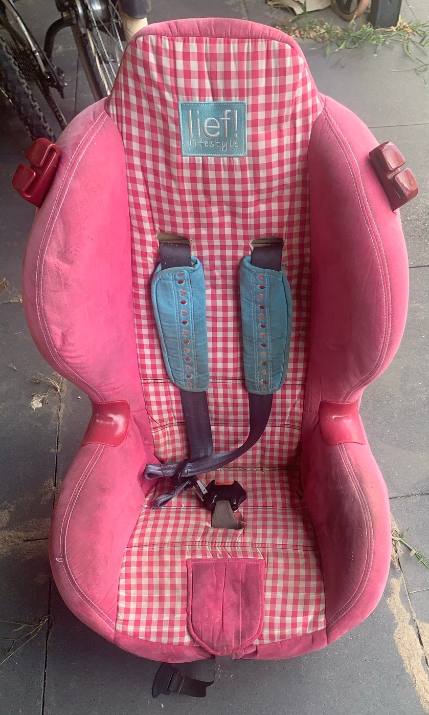 kinderstoel roze/wit geruit, 9 t/m 36 kg, Ophalen, Overige merken, Gebruikt