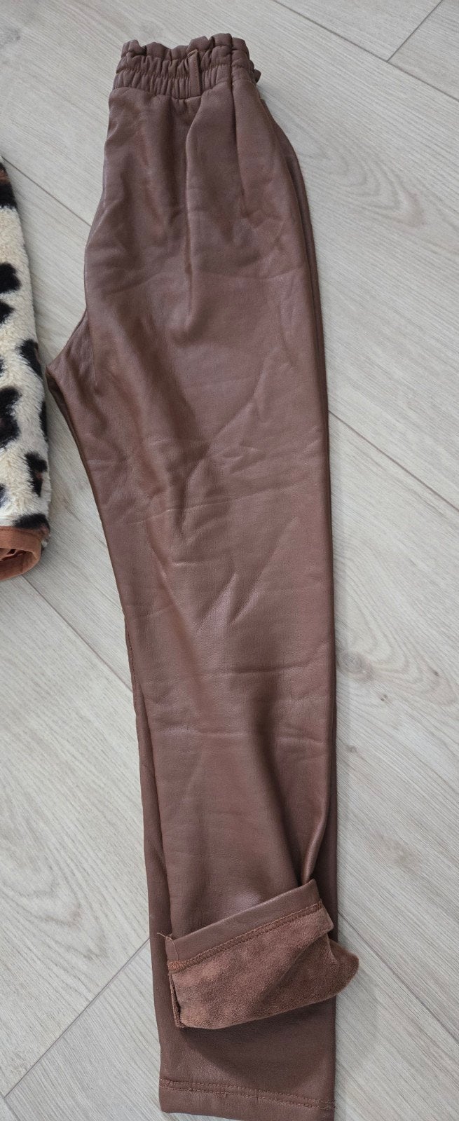 Bruine eco leren broek voor kinderen - Maat 140, Ophalen of Verzenden, Zo goed als nieuw, Meisje, Broek