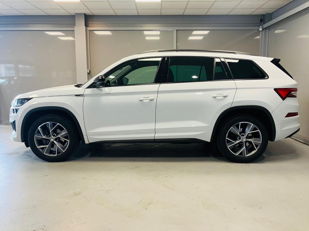 Skoda Kodiaq 1.5 TSI Sportline Business 7p. |MATRIX LED | AL, Auto's, Skoda, 1566 kg, 4 cilinders, 150 pk, 7 stoelen