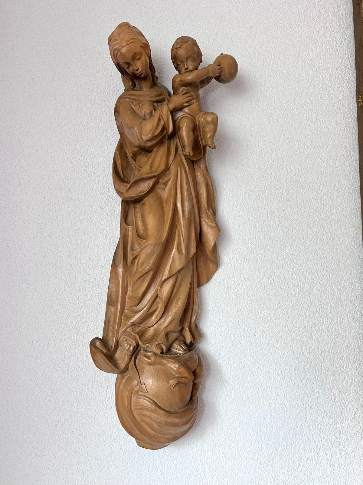 Houtsnijwerk maria madonna met kindje jezus 60,5 cm hoog, Ophalen of Verzenden, Beeld(je)