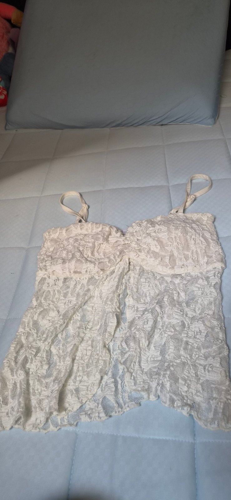 Wit kanten topje met spaghettibandjes - Maat M, Kleding | Dames, Maat 38/40 (M), Wit, Ophalen of Verzenden, Zo goed als nieuw