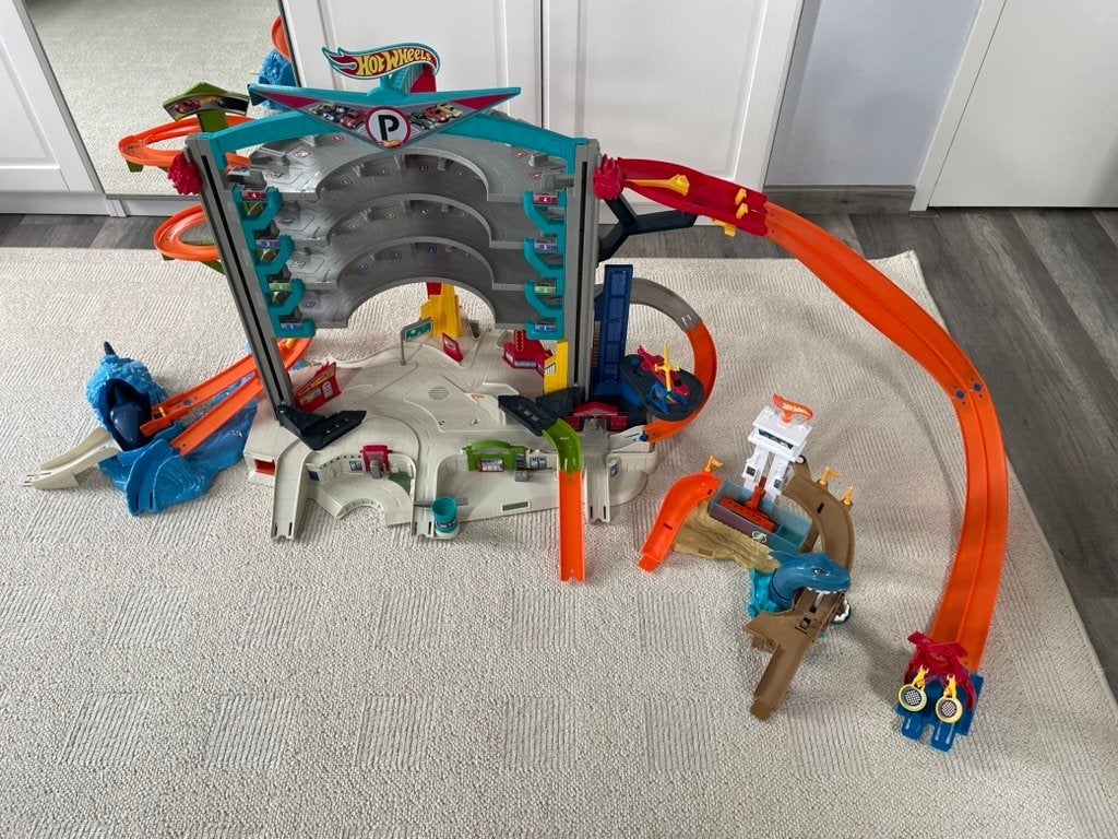 Hot Wheels Ultimate Garage + collectie auto's, Racebaan, Ophalen of Verzenden, Zo goed als nieuw, Hot Wheels
