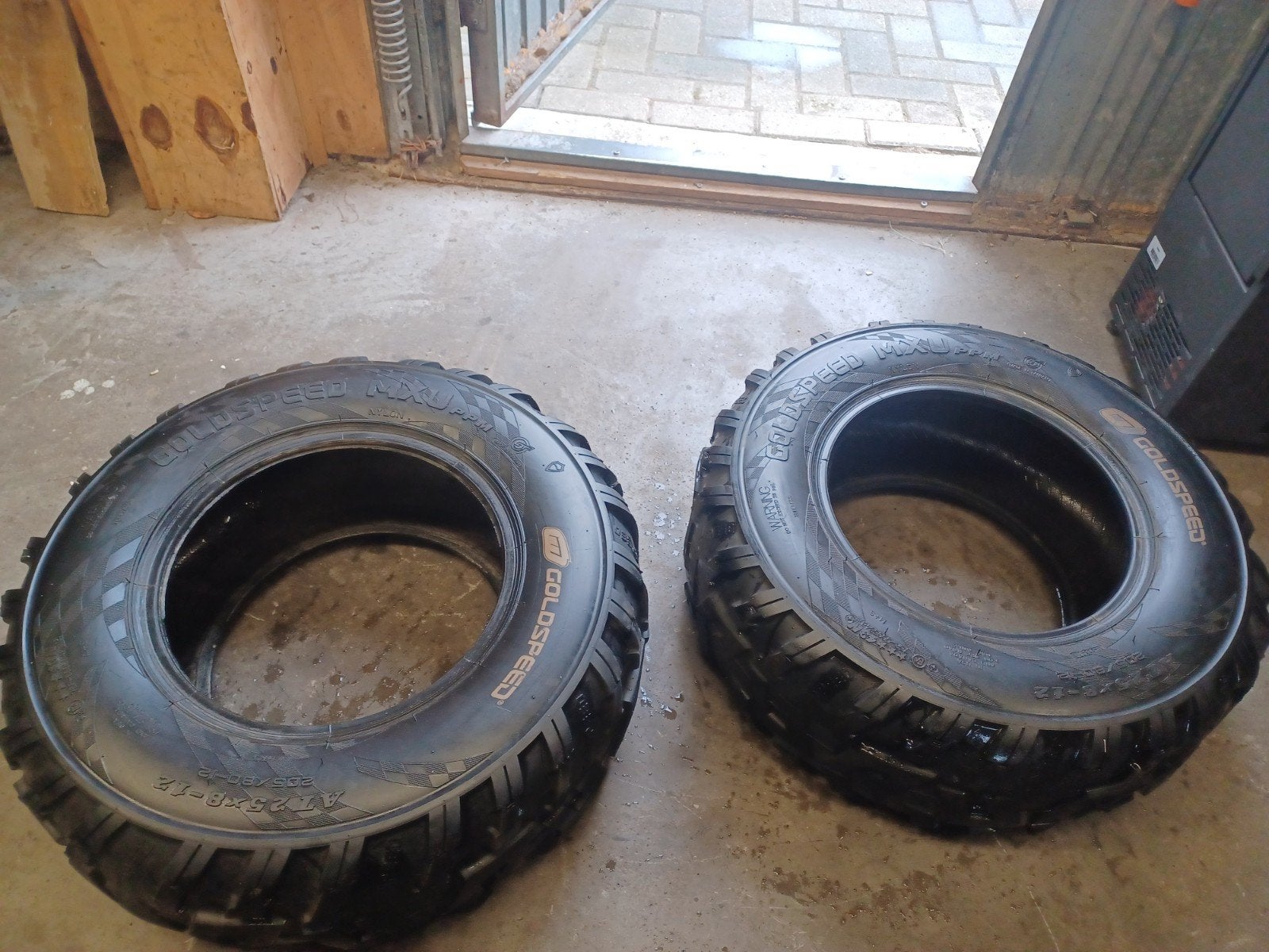 Goldspeed mxu 205/80r12, Auto-onderdelen, Banden en Velgen, Gebruikt, 16 inch, Michelin Nederland, Postbus 150, 2130 AD Hoofddorp